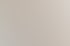 Zwei Geschäftspartner geben sich im Büro ein High Five.